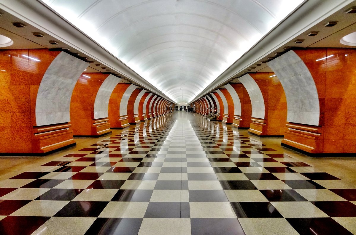 Выставочная фото метро